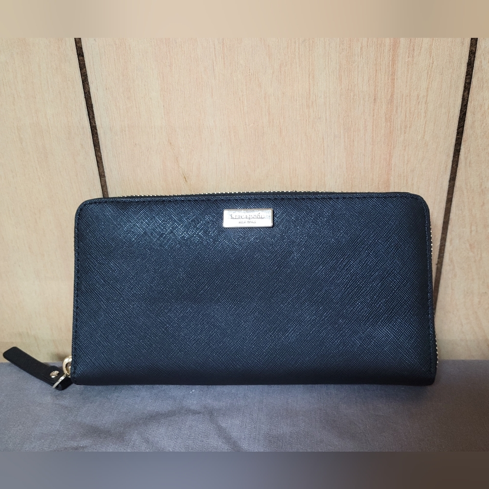Kate Spade Large Zip Around Wallet